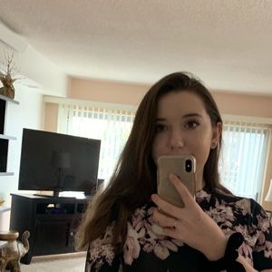 Meet your Posher, Emma